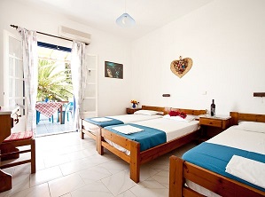 Pavlos Place, Antiparos