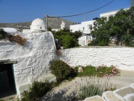 Restaurants and tavernas on Folegandros, Greece