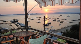 Pension Antonakis on the seafront in Ouranoupoli