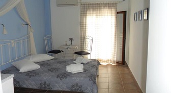 United Europe apartment hotel at Korissia, Kea