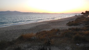 West-coast beaches: Chora to Pyrgaki, Naxos, Greece