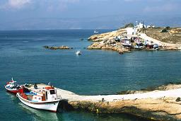 The Windmill Villa of 1830 above the port of Koufonisia