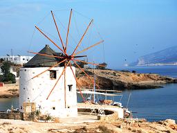 The Windmill Villa of 1830 above the port of Koufonisia