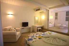 Hotels, studios and apartments on Koufonisia, Greece