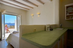 Hotels, studios and apartments on Koufonisia, Greece