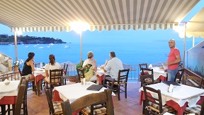 Restaurants and tavernas in the Heraklion region, central Crete, Greece