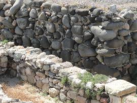 Sights of Milos: ancient Tripiti and the catacombs