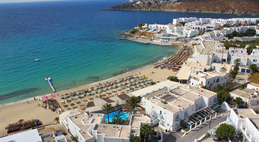 A road toward a quiet beach on Mykonos