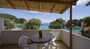 Krioneri Beach Studios and Apartments