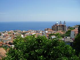 Marathokampos village and Mount Kerkis, Samos, Greece