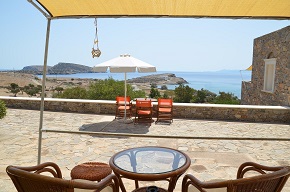 Anatoli Studios at Vazeo Beach, Schinoussa