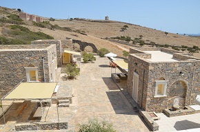 Hotels, rooms and studios on Schinoussa, Small Cyclades, Greece