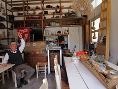 Manna Cafe Eatery in Skyros Chora
