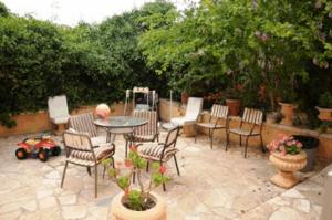 Noula Studios, Argassi, Zakynthos